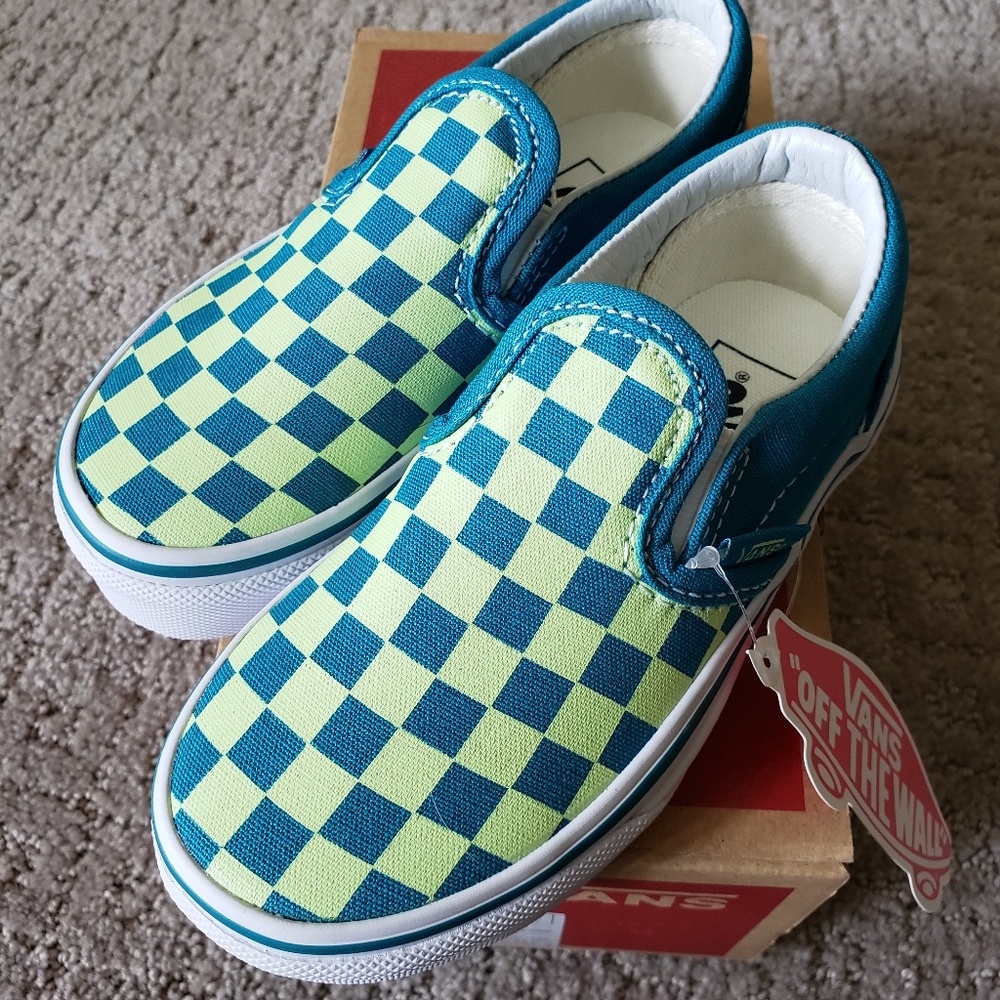 New Van's Boy Toddler 10.5 Slip on Classic